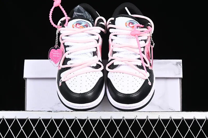 All Categories Nk SB Dunk Series Nk SB Dunk Low Low-top sneakers Nk Dunk Low "Multi Color" Vibrant three hooks Customized version of deconstructed strap casual sneakers FD4623-131
